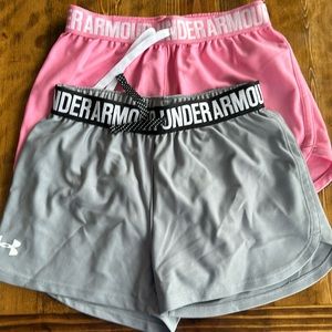 Under Armour girls Shorts